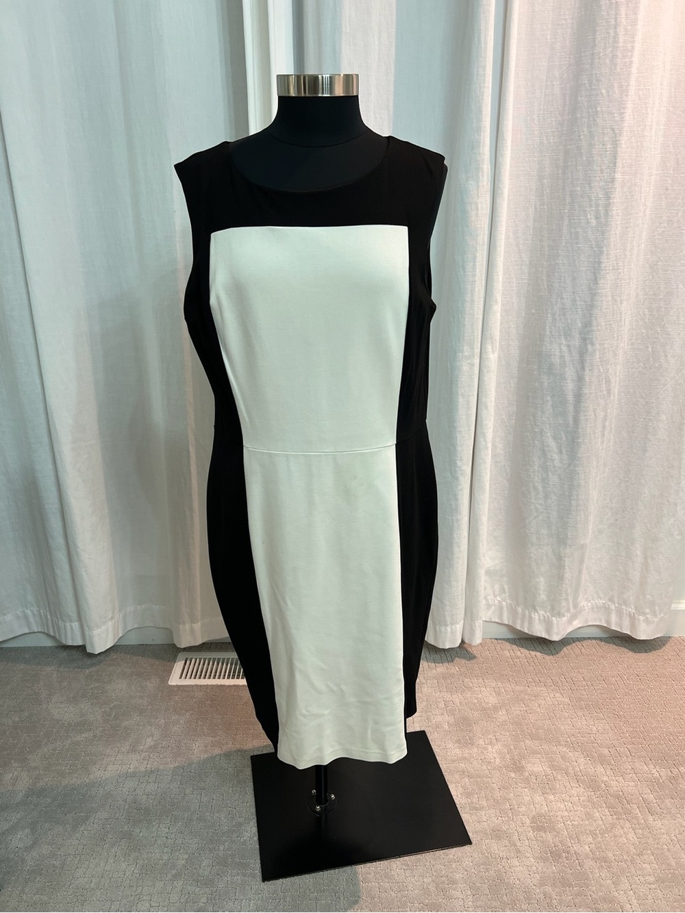 White House Black Market Black and White Colorblock Sheath Dress
